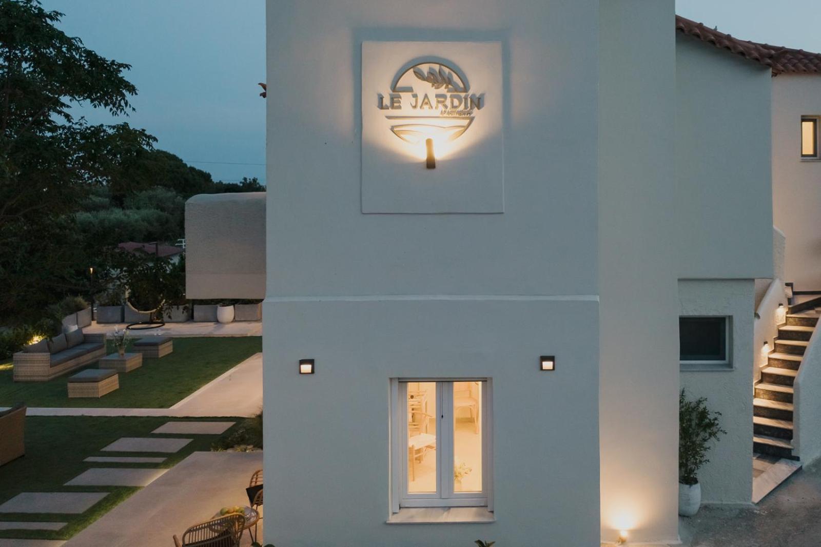 Le Jardin Apartments Kampos Marathokampou Esterno foto