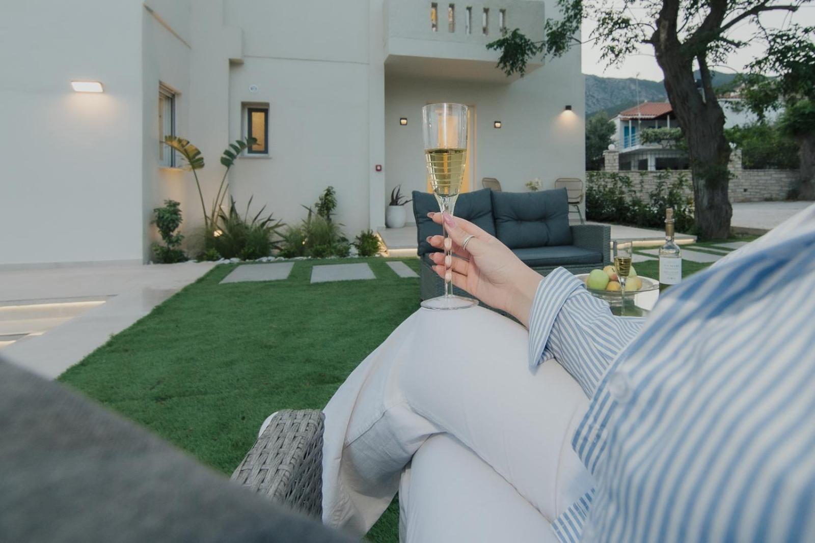 Le Jardin Apartments Kampos Marathokampou Esterno foto